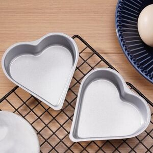 Heart-Shaped Mini Baking Pans Set of 4